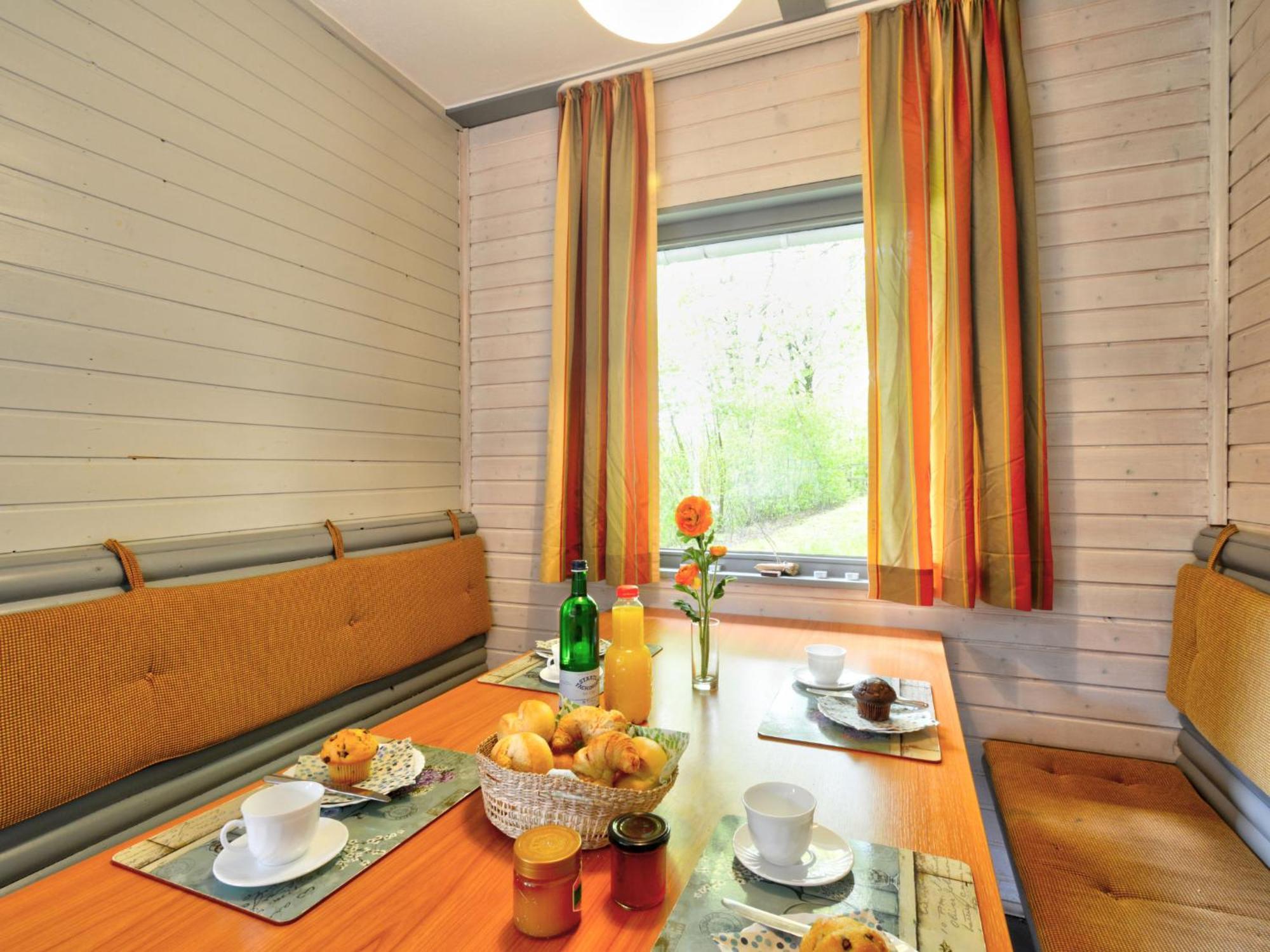 Holiday Home Dorf 2-Haus 68 By Interhome เคียร์ชไฮม์ ภายนอก รูปภาพ
